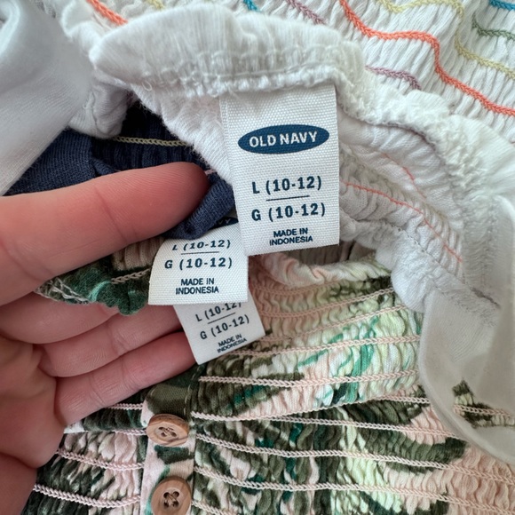 3/$15 Bundle of 6 Old Navy Tank Tops Girls 10-12 - Picture 3 of 6